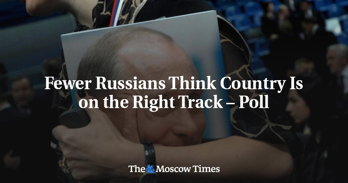 Lebih sedikit orang Rusia yang menganggap negara berada di jalur yang benar – jajak pendapat