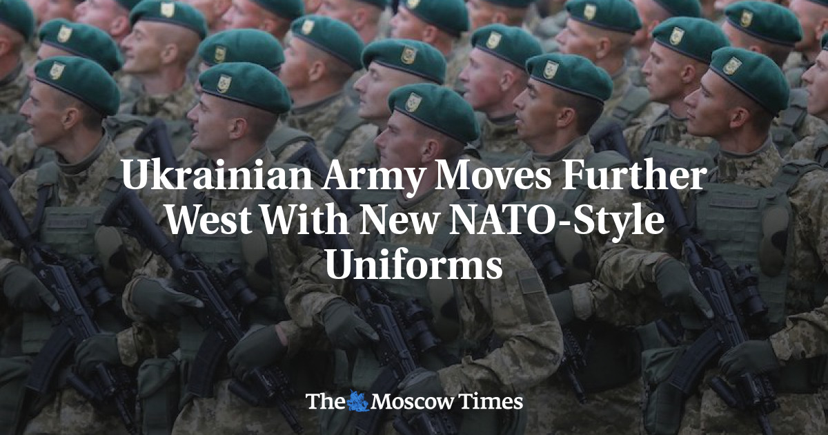 Militer Ukraina bergerak lebih jauh ke barat dengan seragam baru bergaya NATO