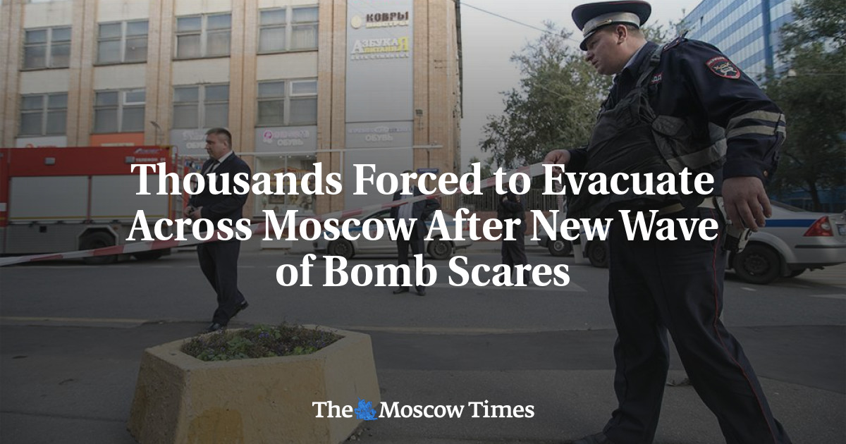 Thousands Forced to Evacuate Across Moscow After New Wave of Bomb Scares