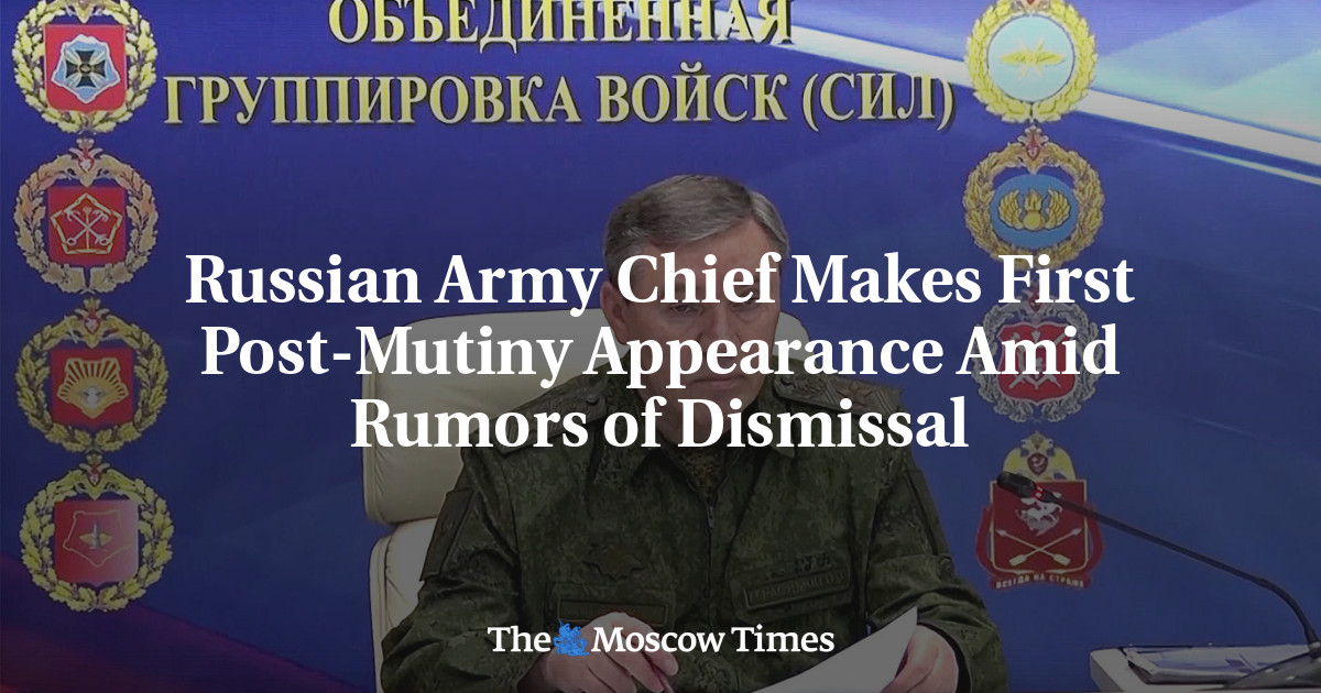 Il comandante dell’esercito russo fa la sua prima apparizione dopo l’ammutinamento tra voci di licenziamento