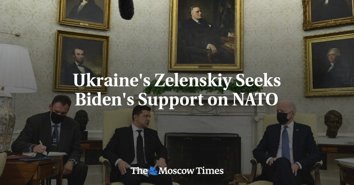 Zelenskiy dari Ukraina mencari dukungan Biden di NATO