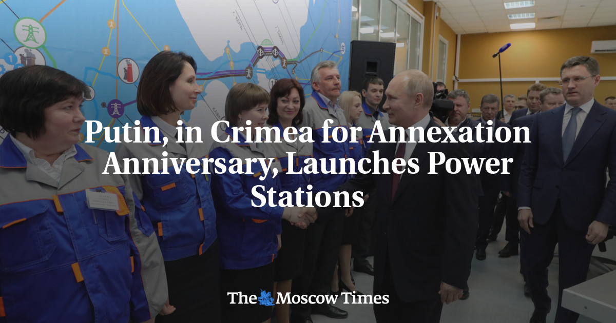 Putin, di Krimea untuk peringatan aneksasi, memperkenalkan pembangkit listrik