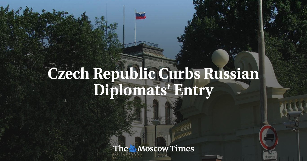 Czech Republic Curbs Russian Diplomats' Entry