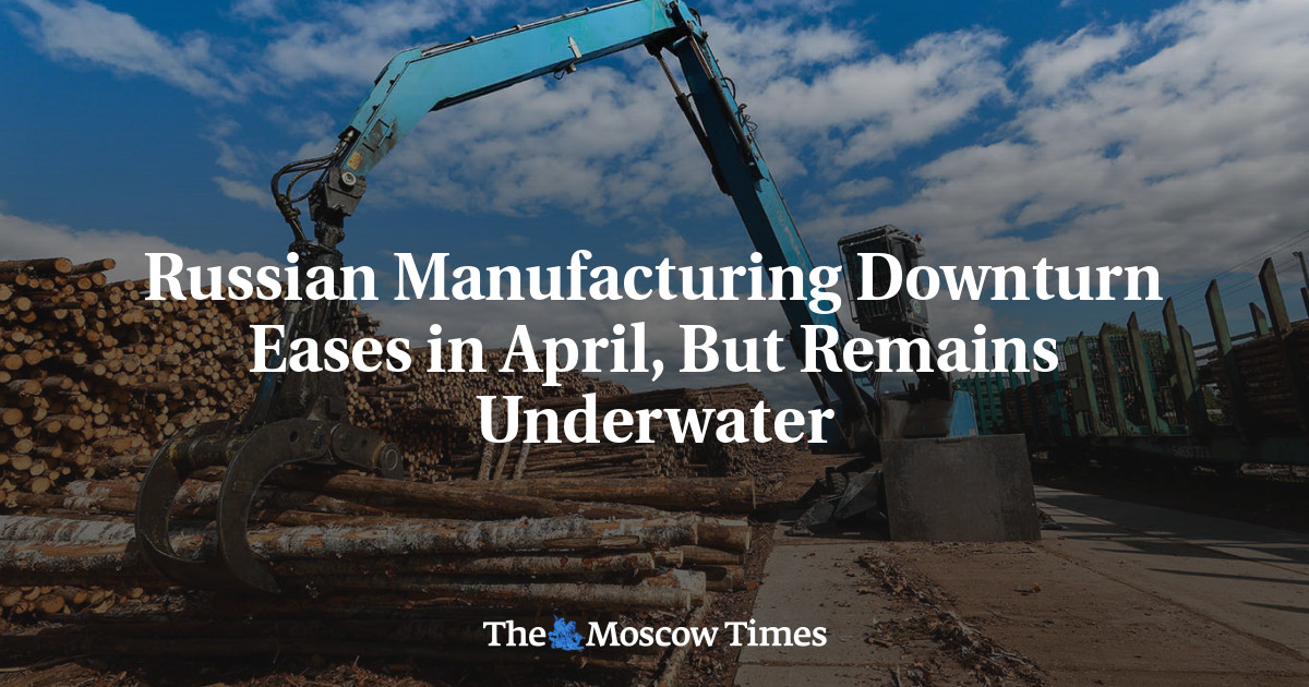 Russian Manufacturing Downturn Eases in April, But Remains Underwater