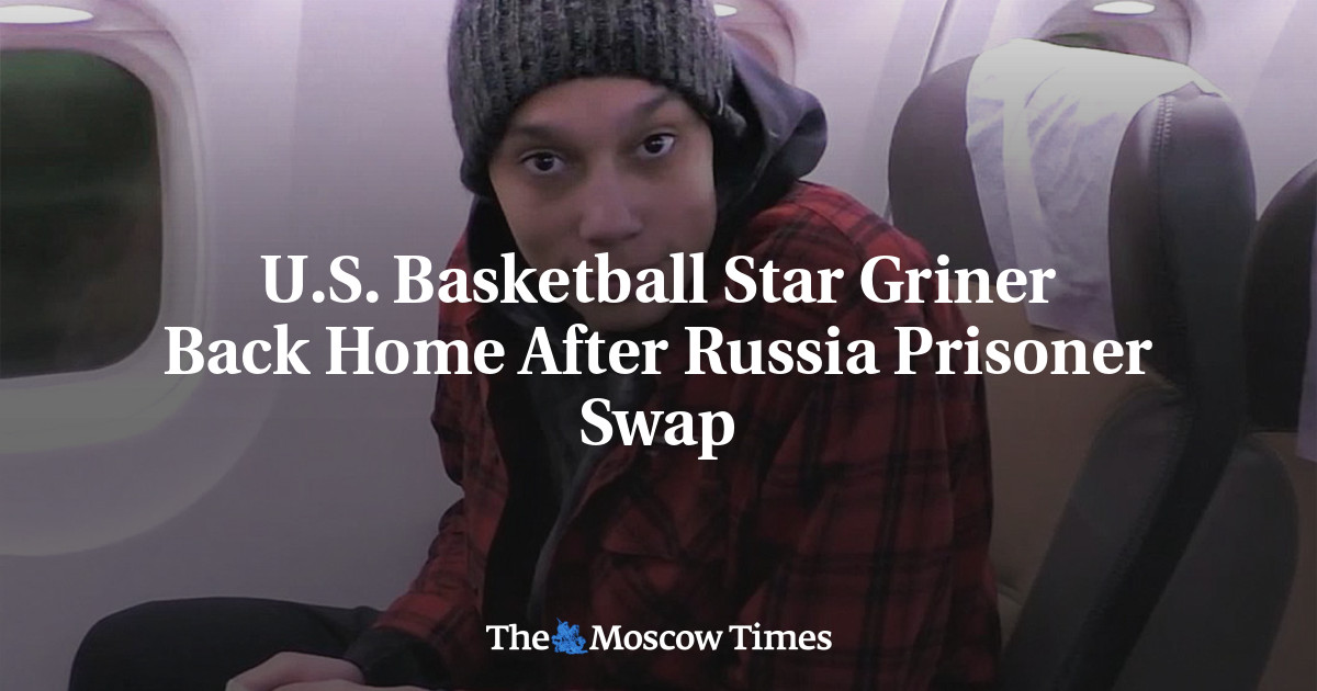 Гринер возвращается домой после освобождения из России в результате обмена пленными