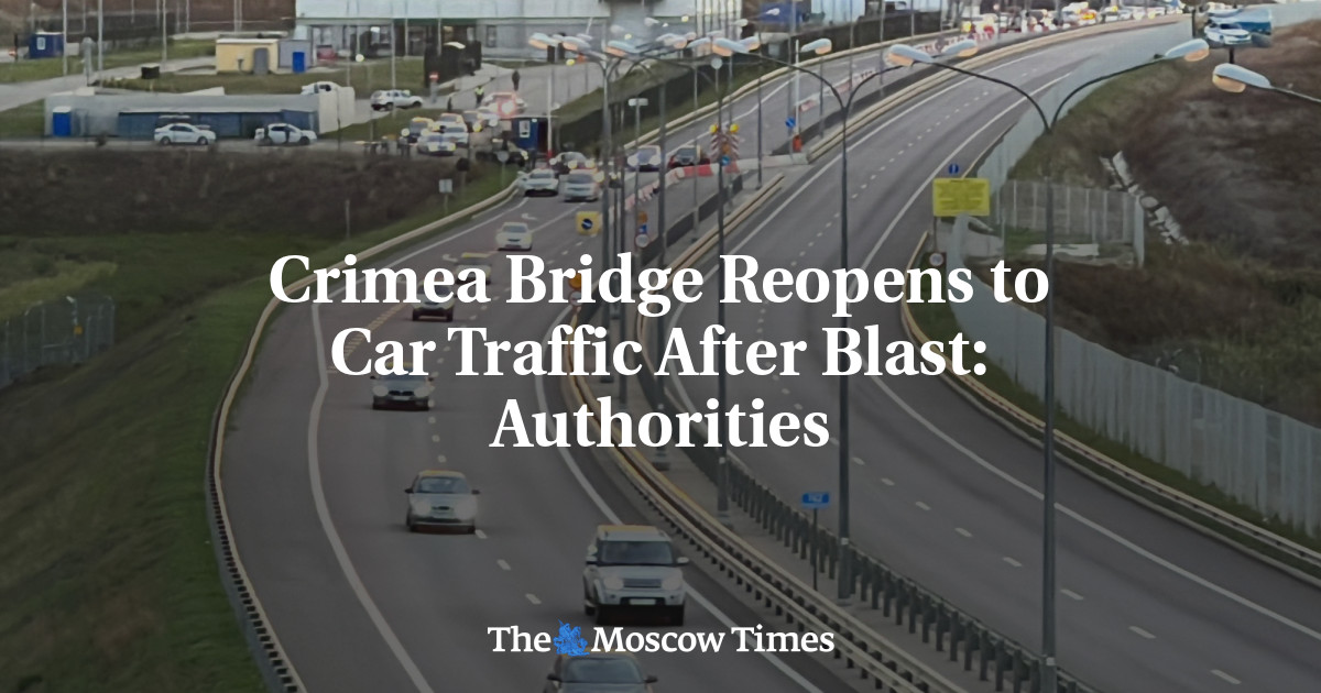 Крымский мост вновь открыт для движения автомобилей после взрыва: власти