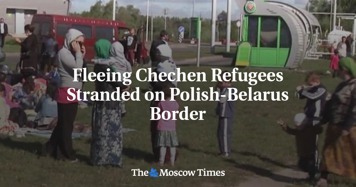 Pengungsi Chechnya yang melarikan diri terdampar di perbatasan Polandia-Belarusia