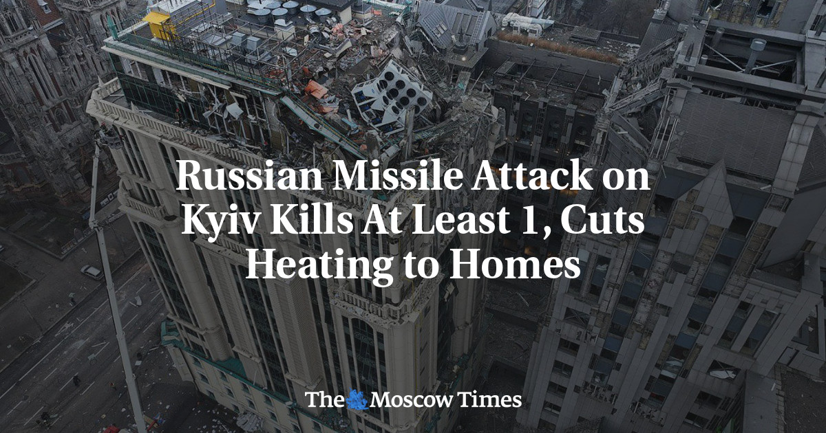 Russian Missile Attack on Kyiv Kills At Least 1, Cuts Heating to Homes