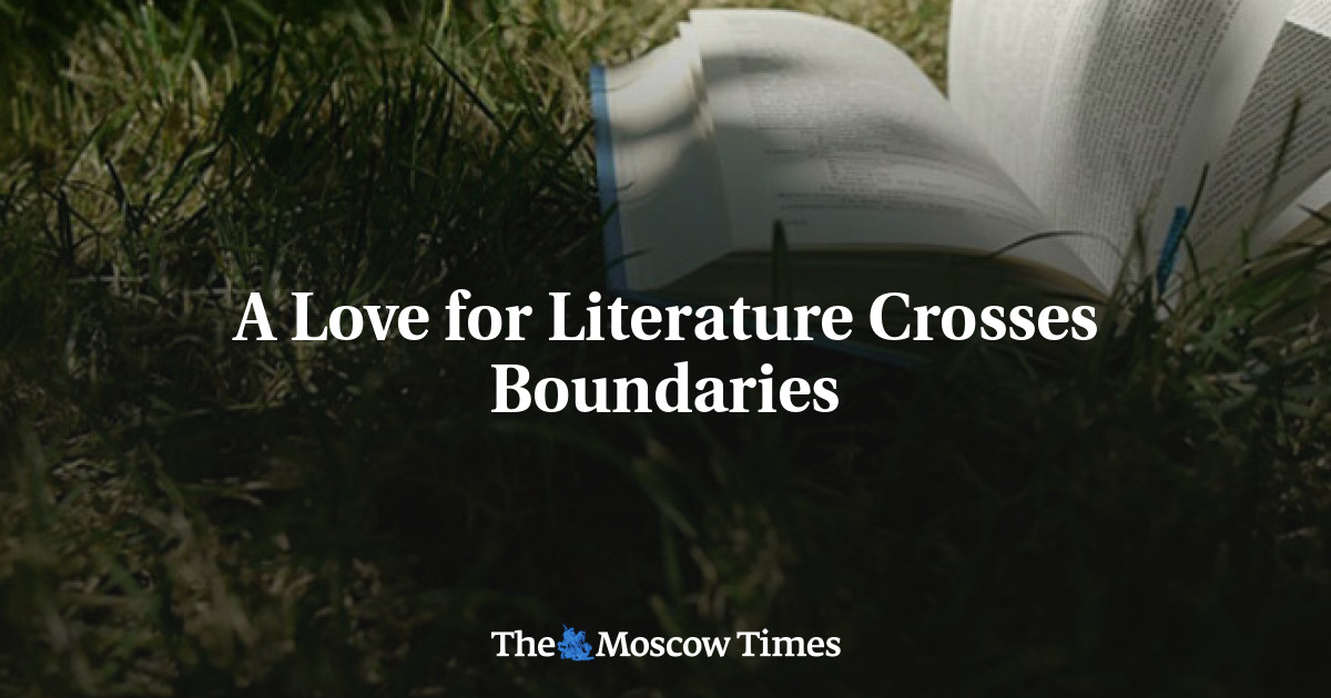 Kecintaan pada sastra melintasi batas