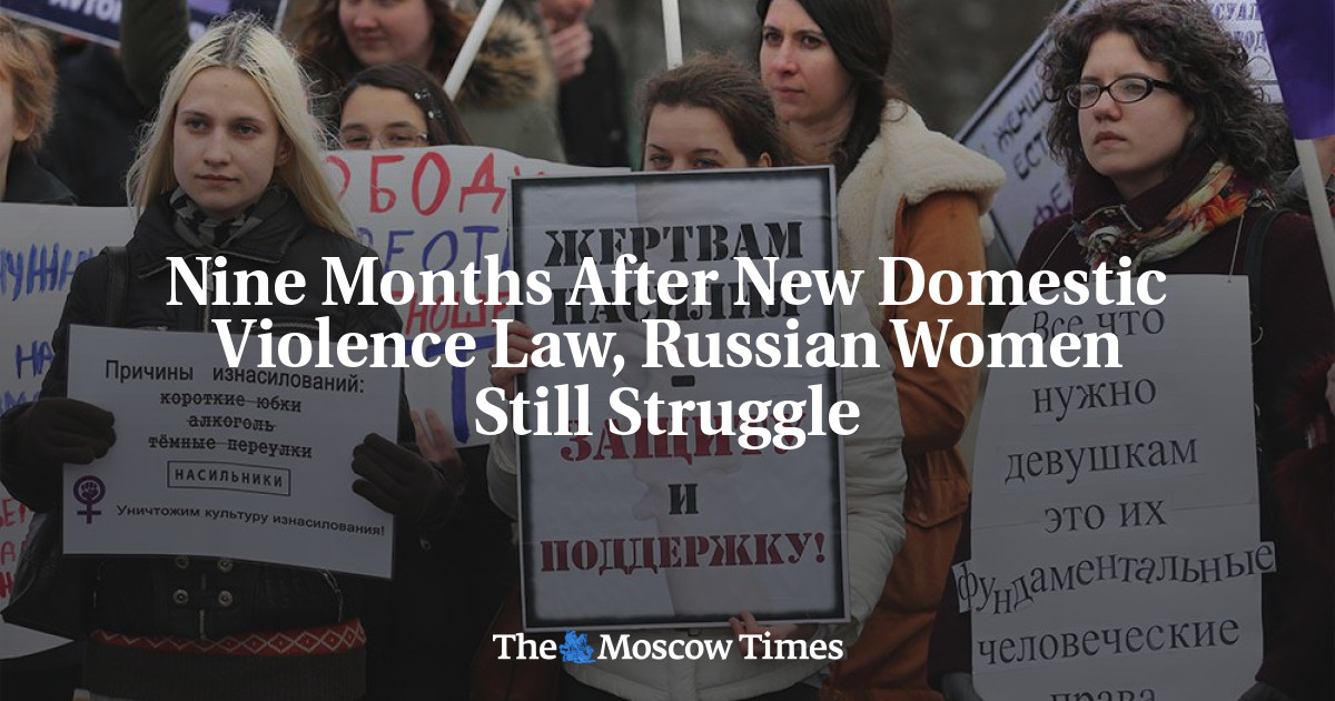 Sembilan bulan setelah undang-undang baru tentang kekerasan dalam rumah tangga, perempuan Rusia masih berjuang