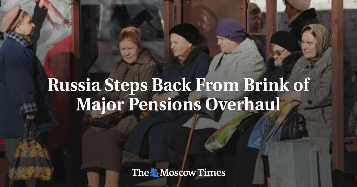 Rusia mundur dari ambang perombakan pensiun besar-besaran
