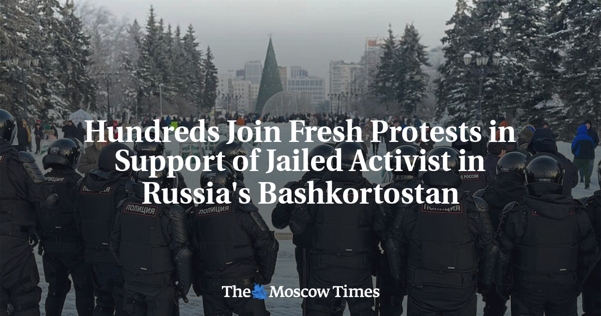 Hundreds Join Fresh Protests in Support of Jailed Activist in Russia's ...