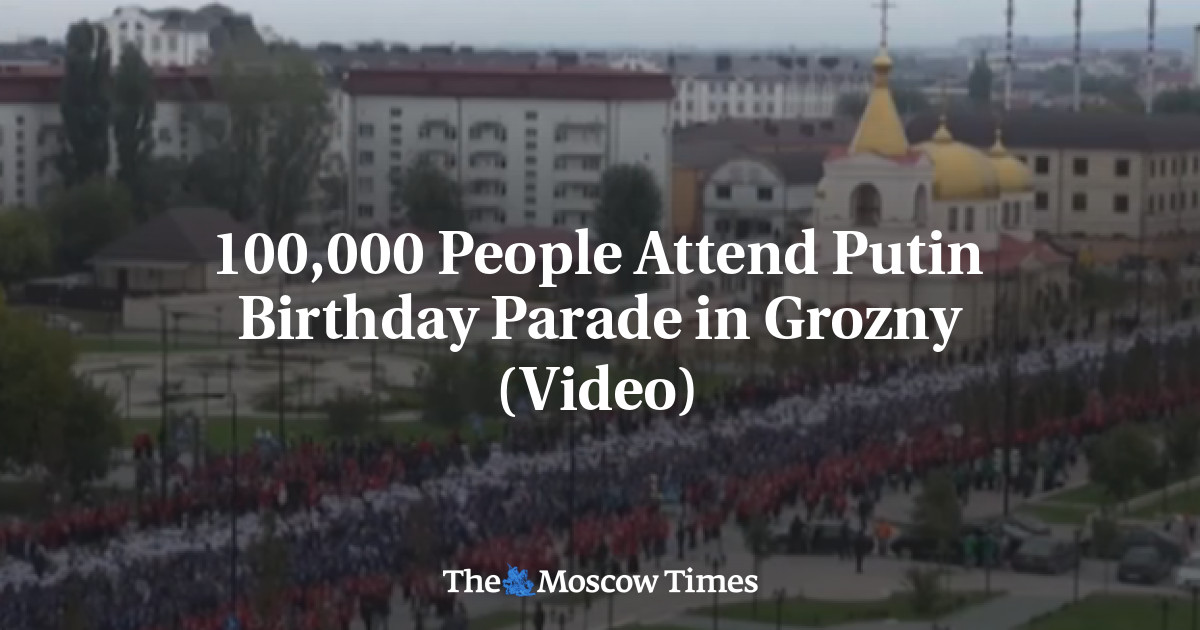 100,000 People Attend Putin Birthday Parade in Grozny (Video)