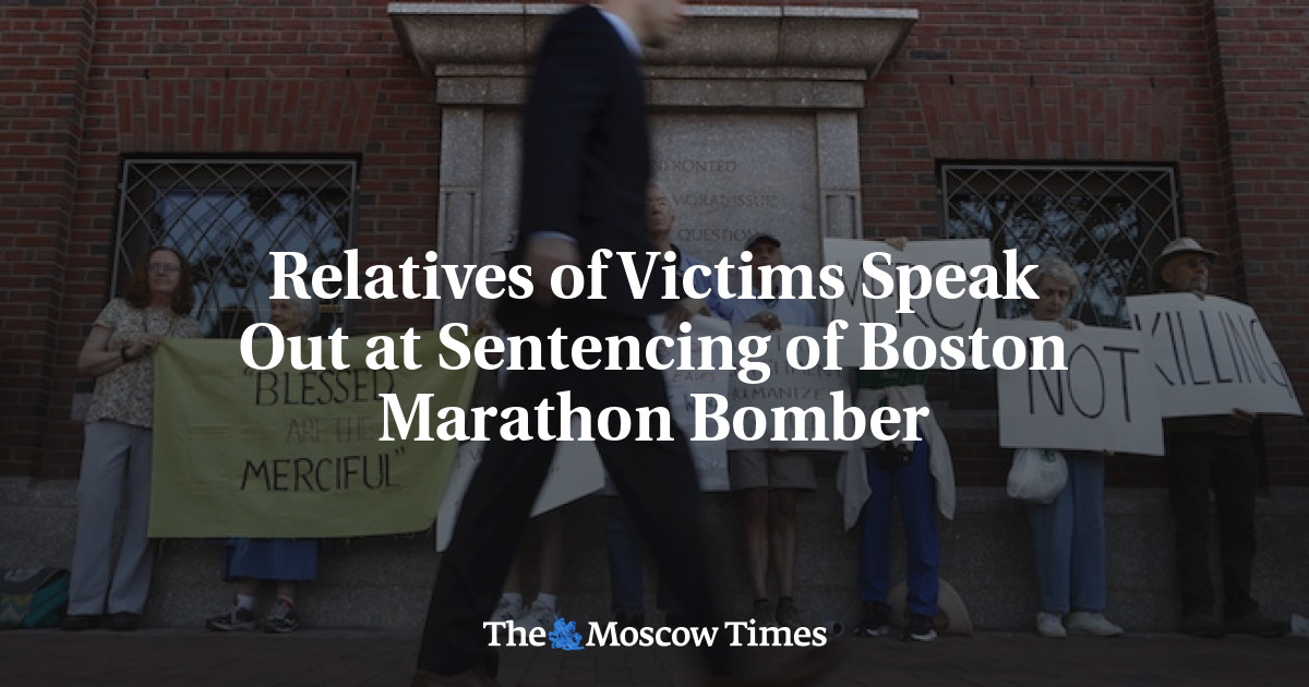 Anggota keluarga korban berbicara saat hukuman Boston Marathon Bomber