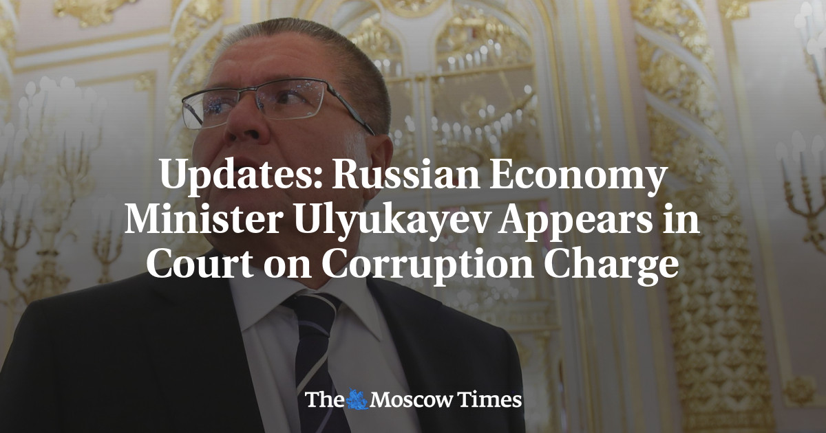 Menteri Ekonomi Rusia, Ulyukayev, muncul di pengadilan atas tuduhan korupsi