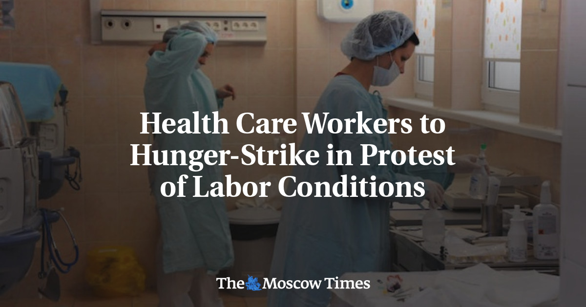 Petugas kesehatan melakukan mogok makan sebagai protes terhadap kondisi kerja