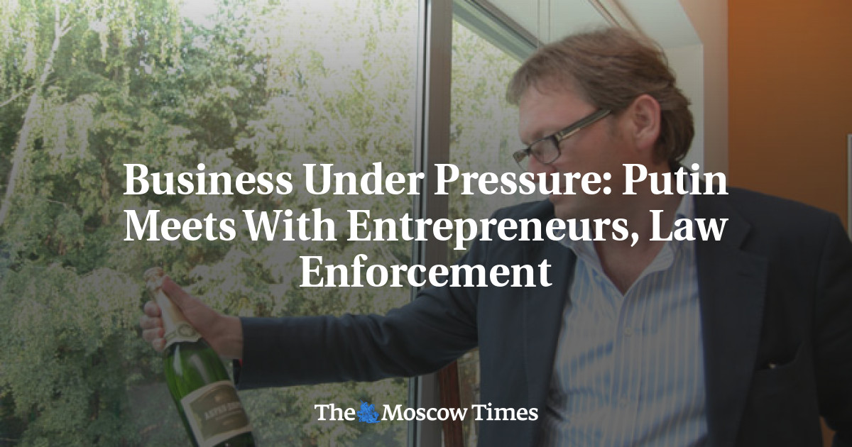 Putin bertemu pengusaha, penegak hukum