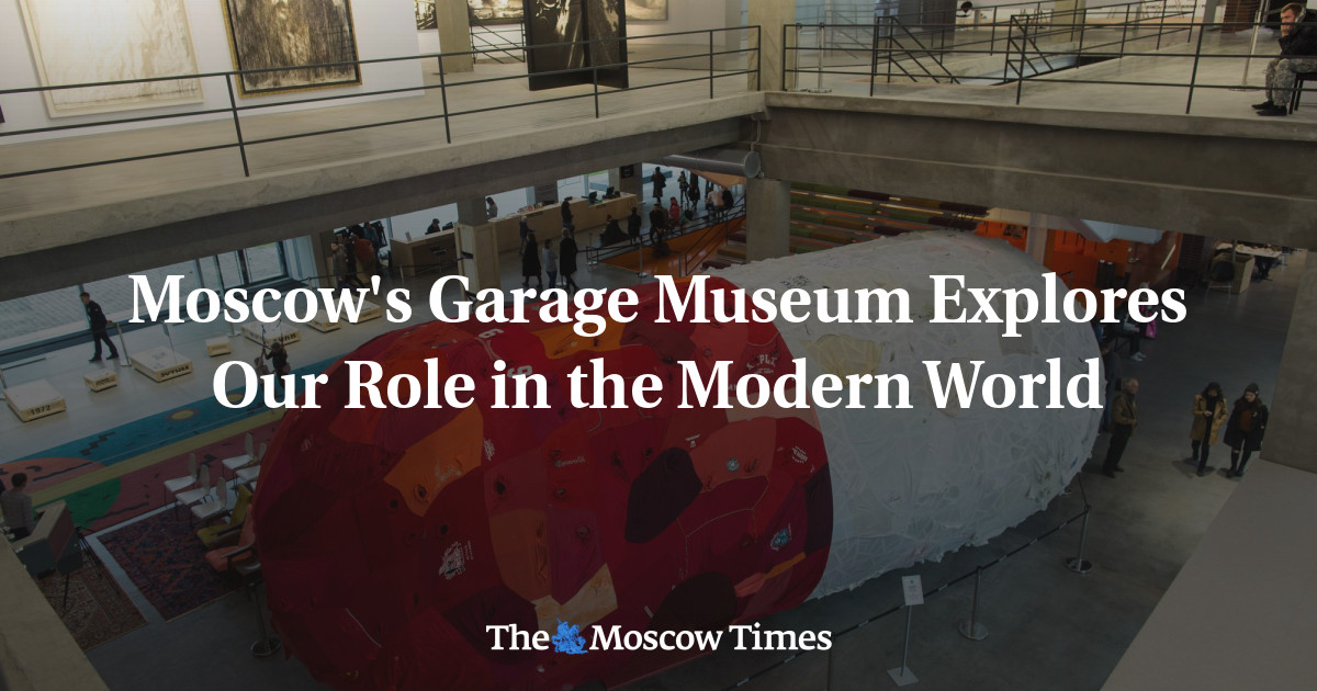 Museum Garasi Moskow meneliti peran kita di dunia modern