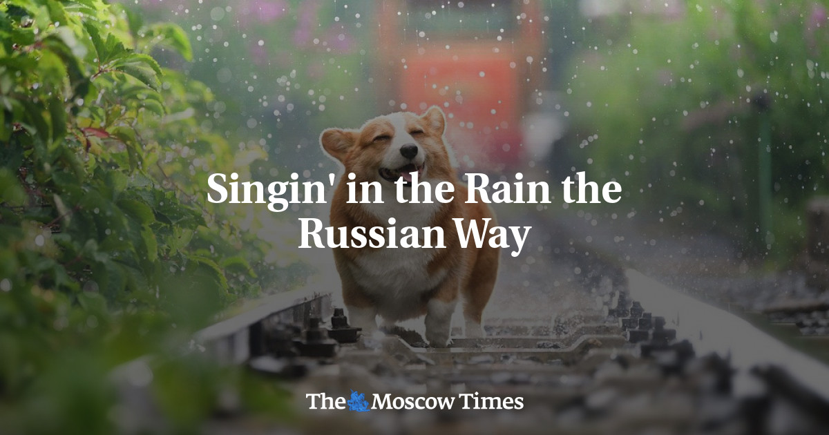 Bernyanyilah di tengah hujan dengan cara Rusia