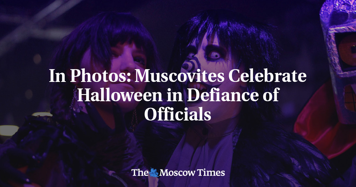 In Photos: Muscovites Celebrate Halloween in Defiance of Officials