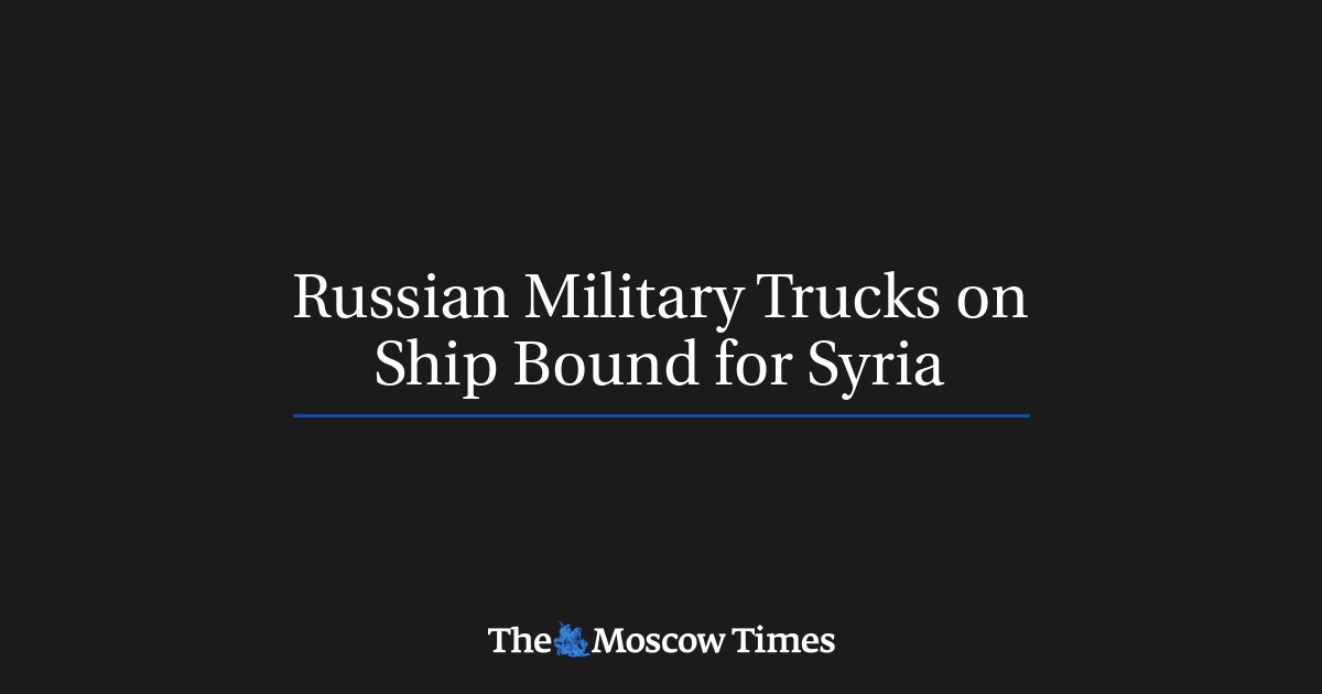 Truk militer Rusia di kapal menuju Suriah