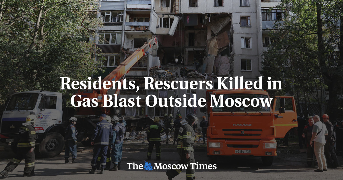 Gas Blast Outside Moscow Kills Residents and Rescuers