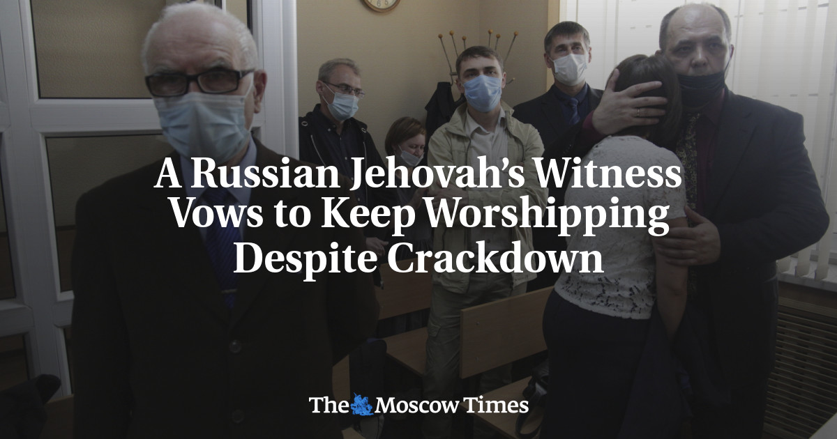 Seorang Saksi Yehova Rusia bersumpah untuk terus beribadah meskipun ditindas