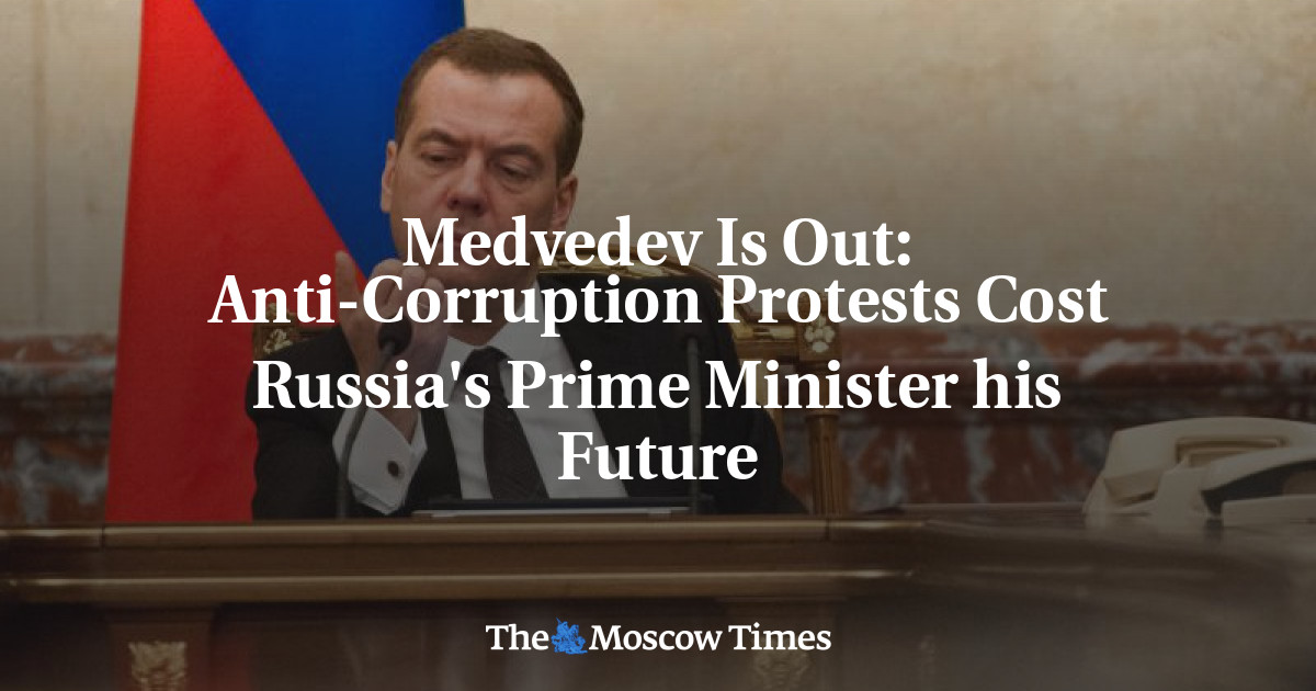 Protes anti-korupsi membuat perdana menteri Rusia kehilangan masa depannya