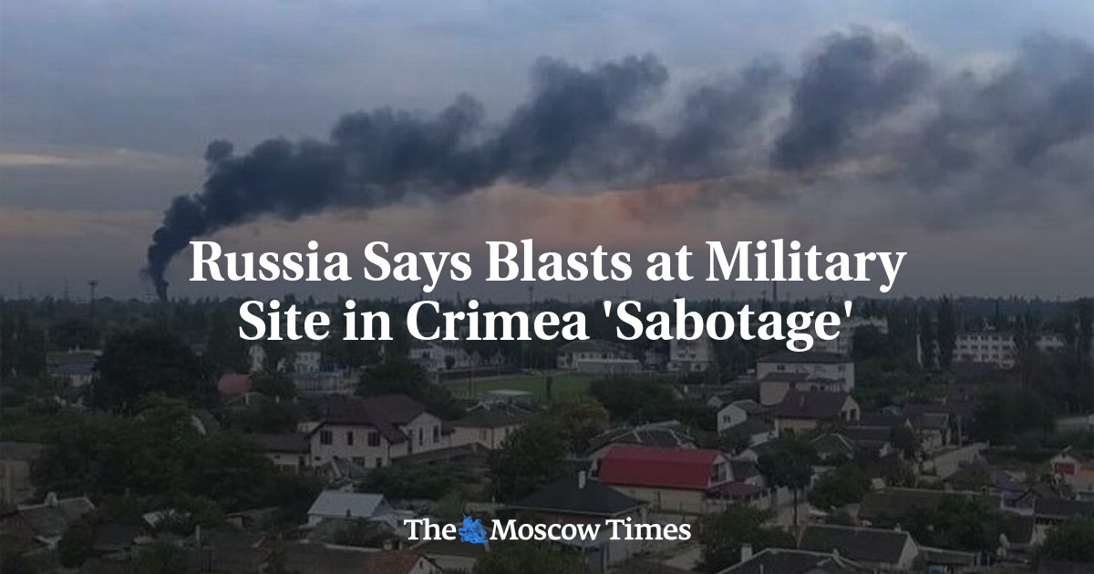 Российские военные заявили о взрыве боеприпасов на складе в Крыму