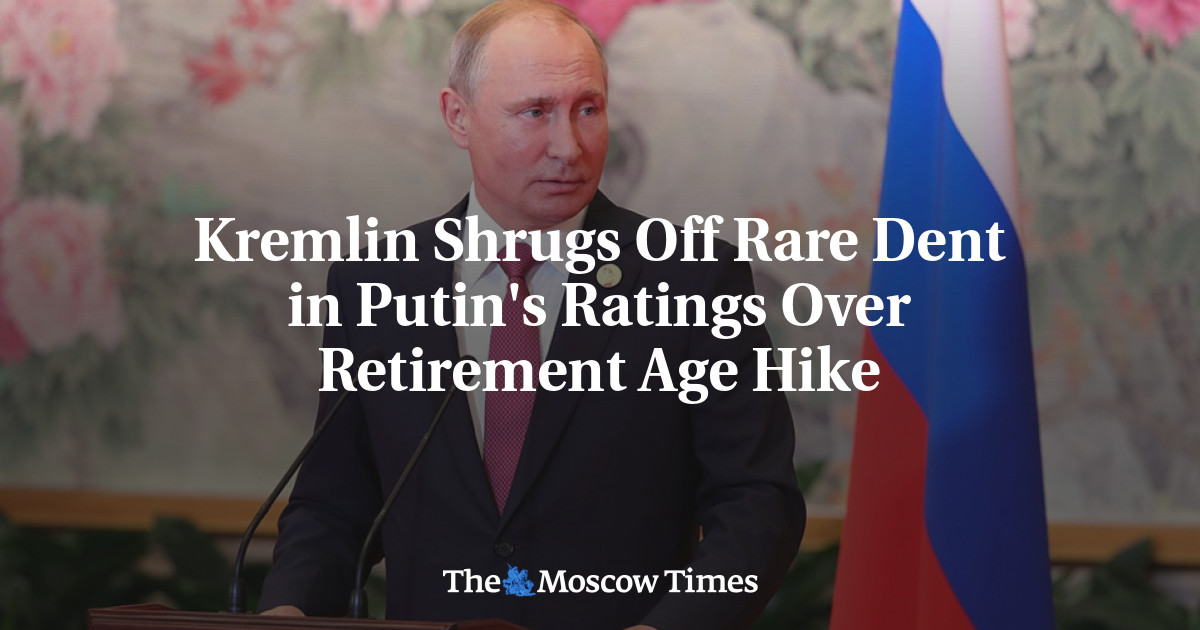 Kremlin mengambil penurunan yang jarang terjadi pada peringkat Putin pada kenaikan usia pensiun