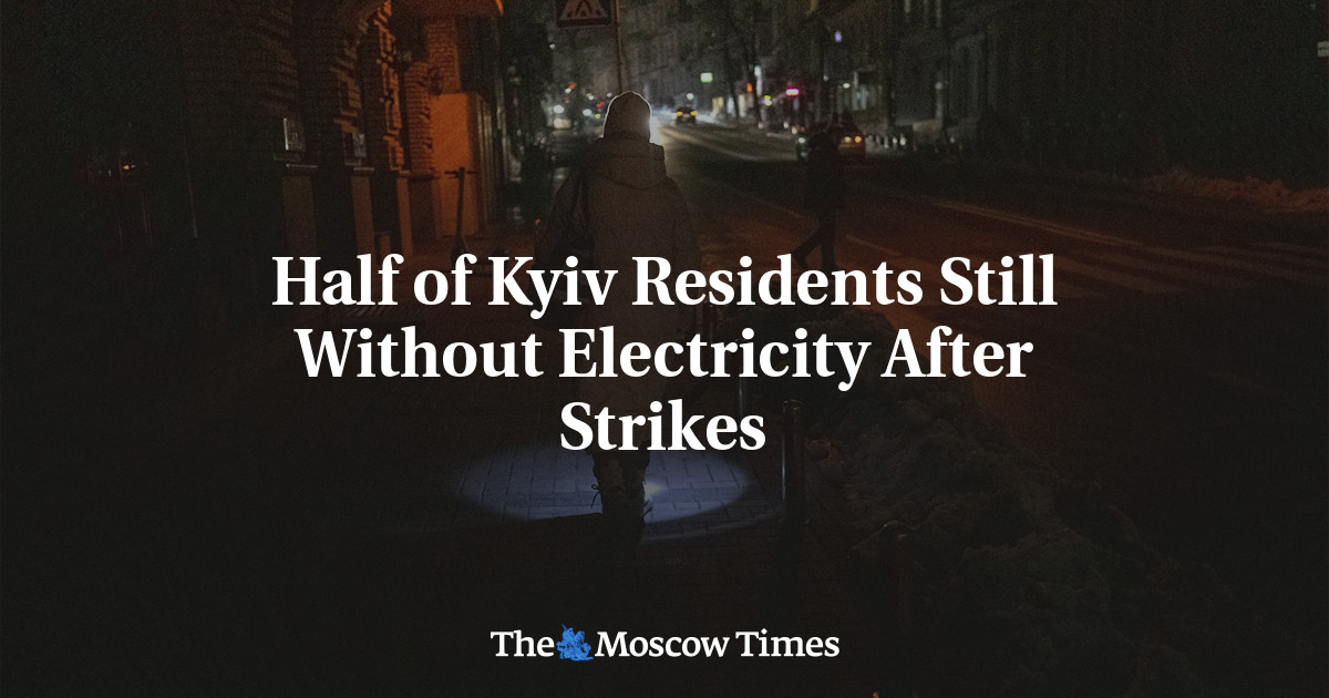 Separuh penduduk Kiev masih hidup tanpa aliran listrik setelah pemogokan