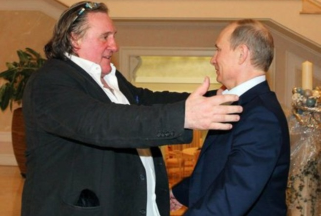 G&#233;rard_Depardieu_and_Vladimir_Putin,_Sochi,_Russia.jpeg