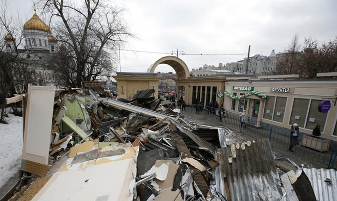 Blitz penghancuran Moskow semalam memicu perdebatan hukum