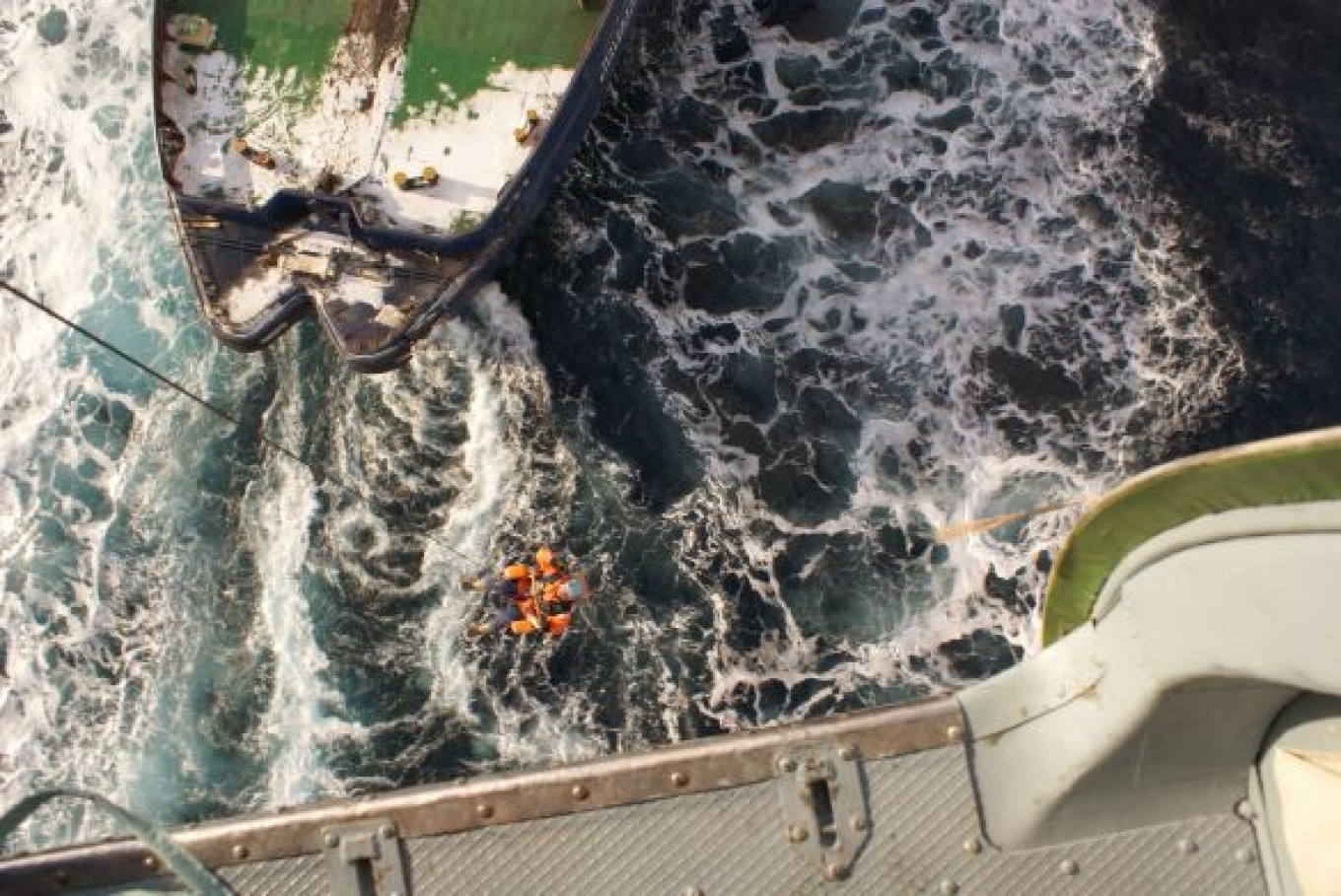 Lifeboats Found Empty in Search for Oil Rig's Crew