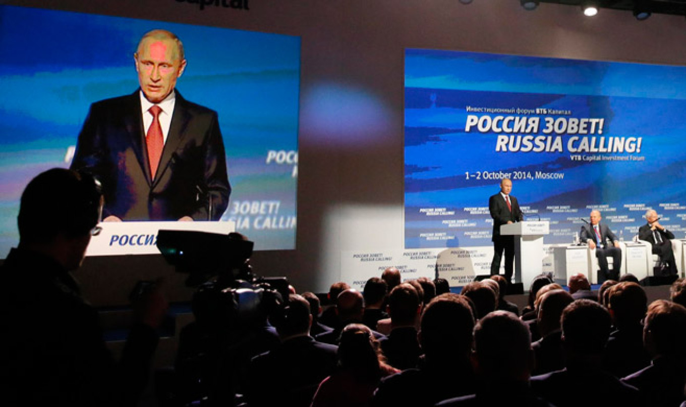 Putin Promises Rosy Future for Russia's Economy Despite Sanctions