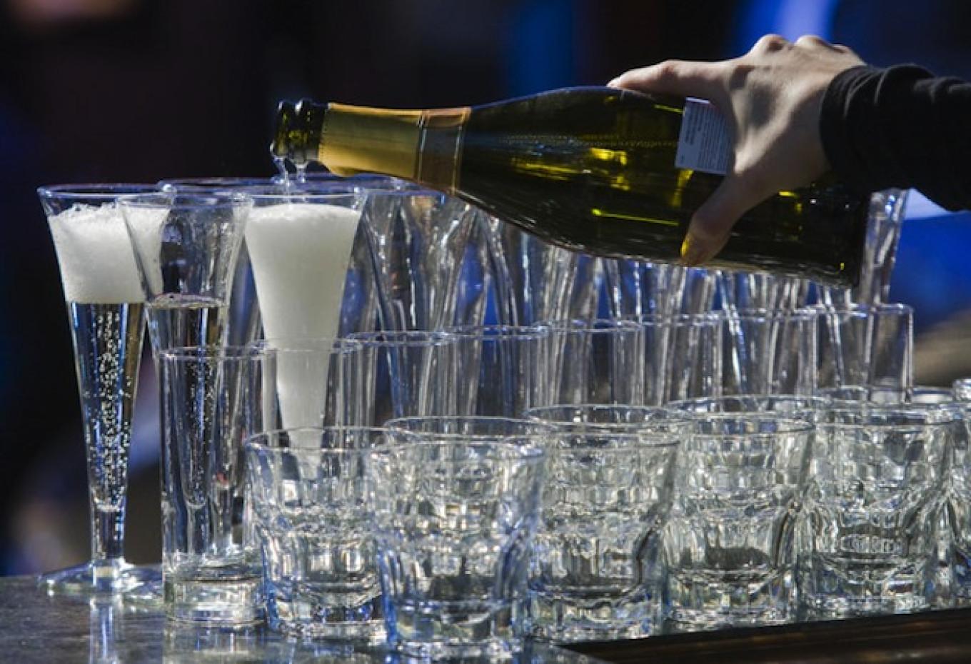 Russian Winemaker Abrau-Durso Opens Champagne Bar at Moscow's GUM