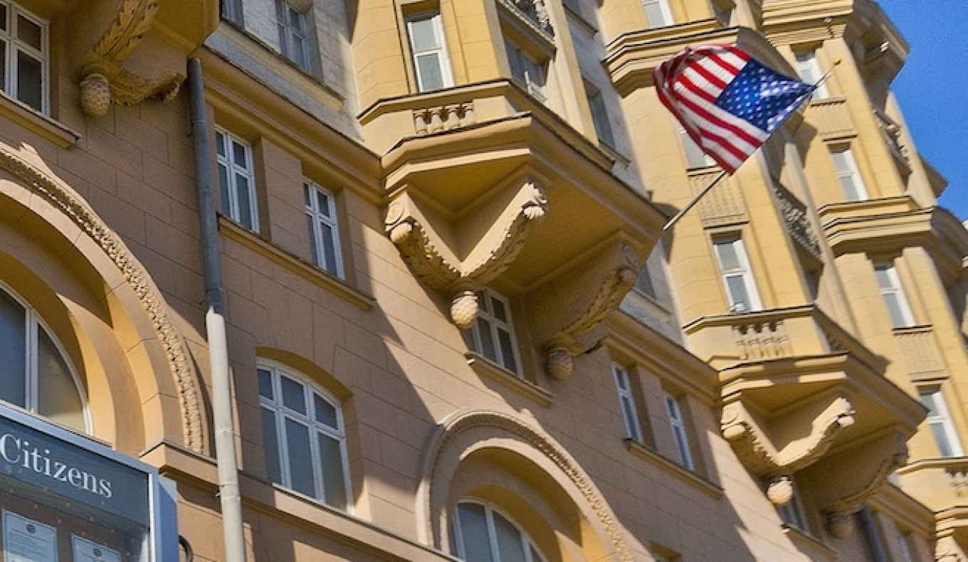 U.S. Annuls Visa for Sanctioned Russian Senator
