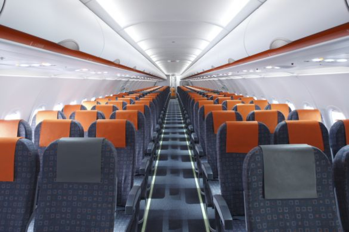 EasyJet Sells Tickets for Moscow-Manchester Flights