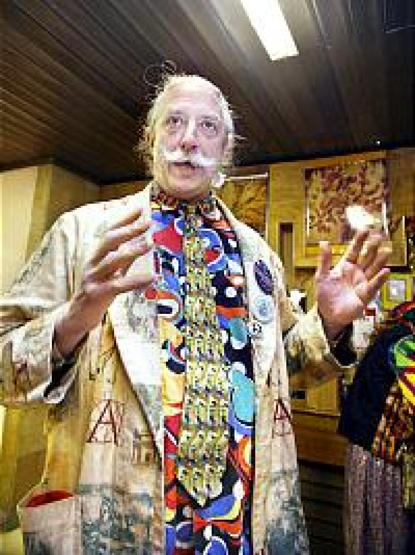 Patch Adams Prescribes His 'Laughter Therapy'