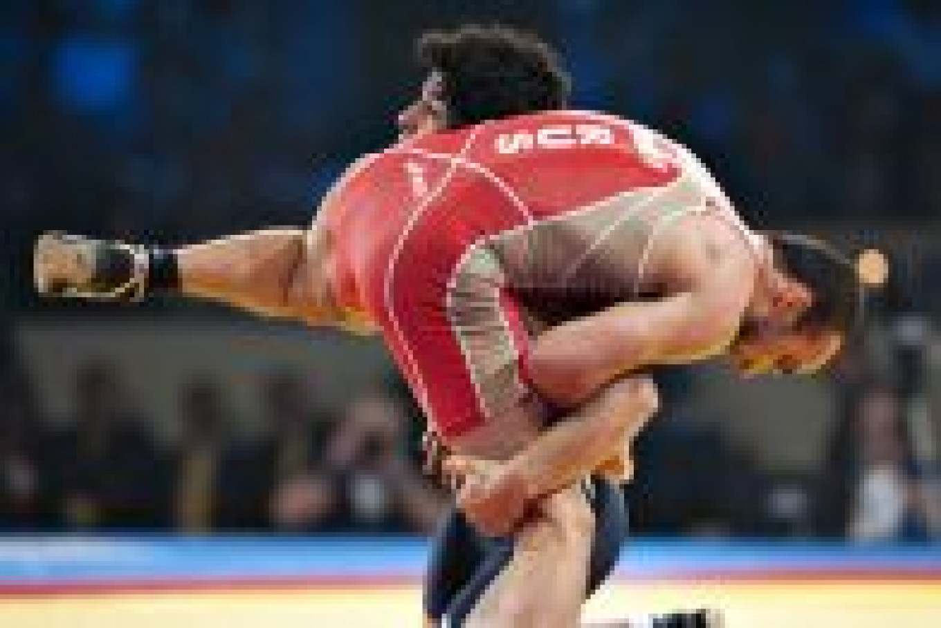 godt mover Tilskynde Bodyslams, Piledrivers and Gold Medals for Russia's Wrestlers