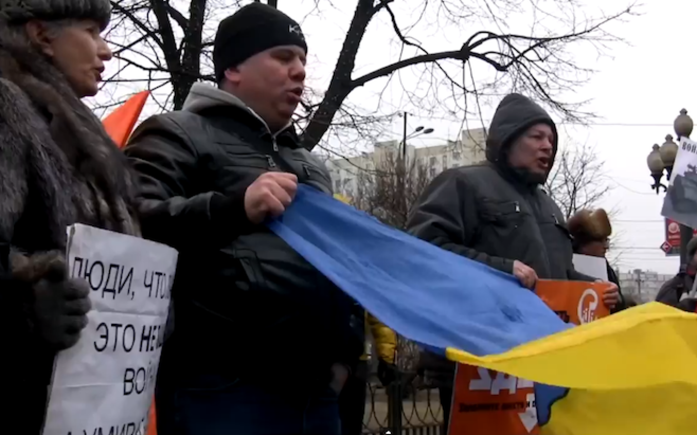 Anti Putin Rally In Moscow Met With Protest And Sympathy