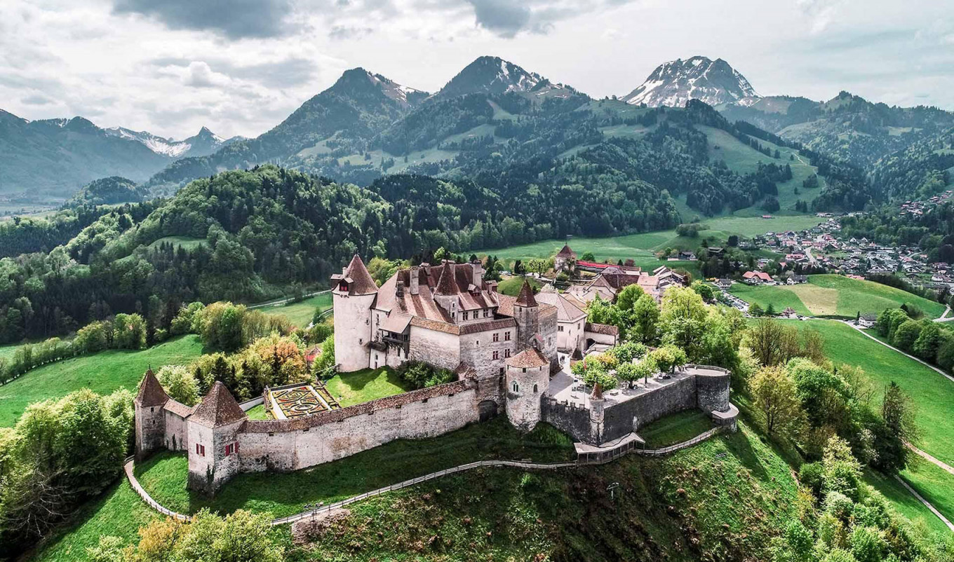 Деревня Мира Фото